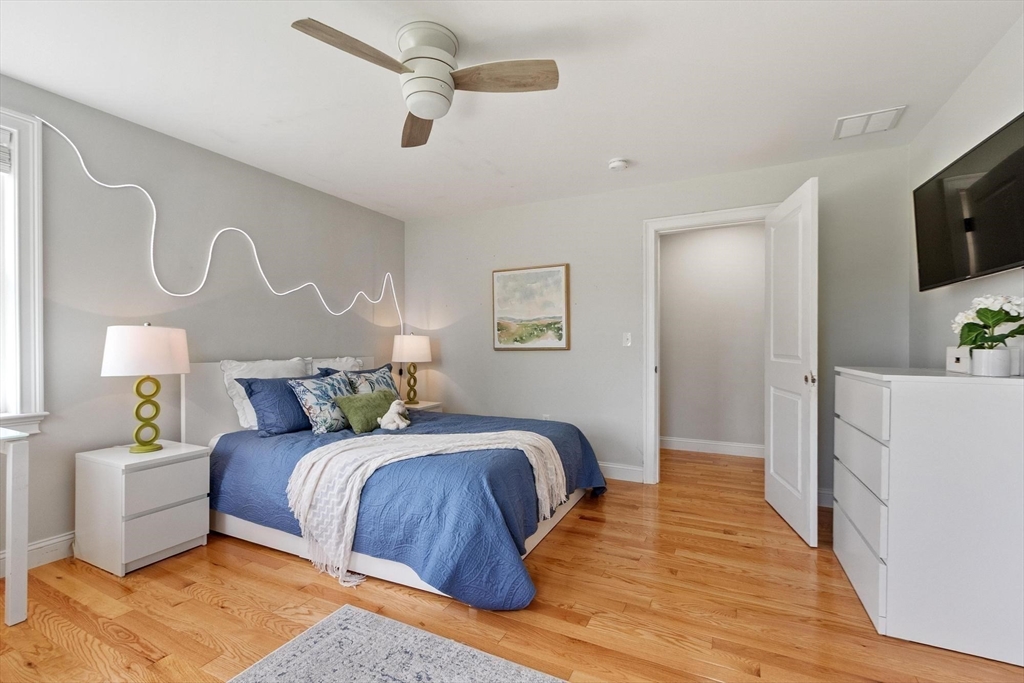 property viewer photo 31