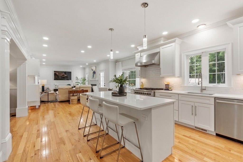 property viewer photo 9