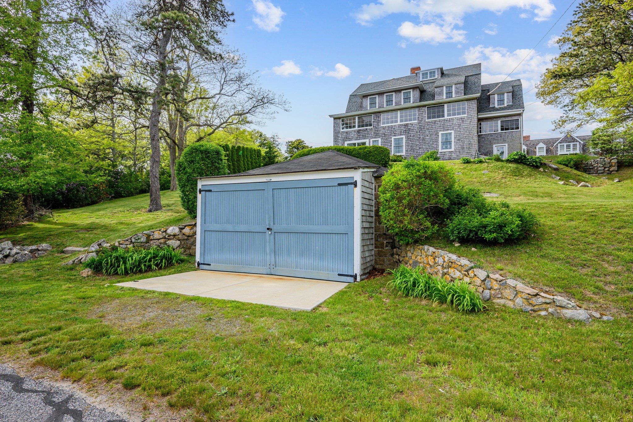 main property photo 34