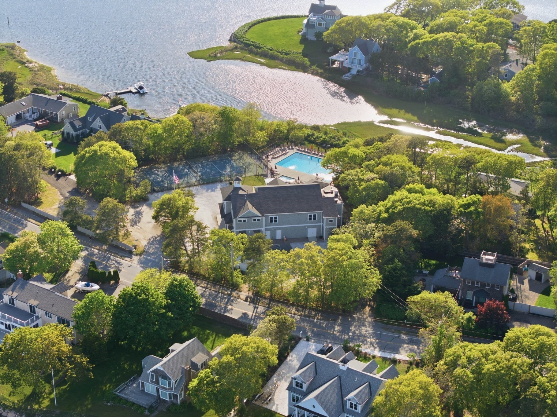 main property photo 10
