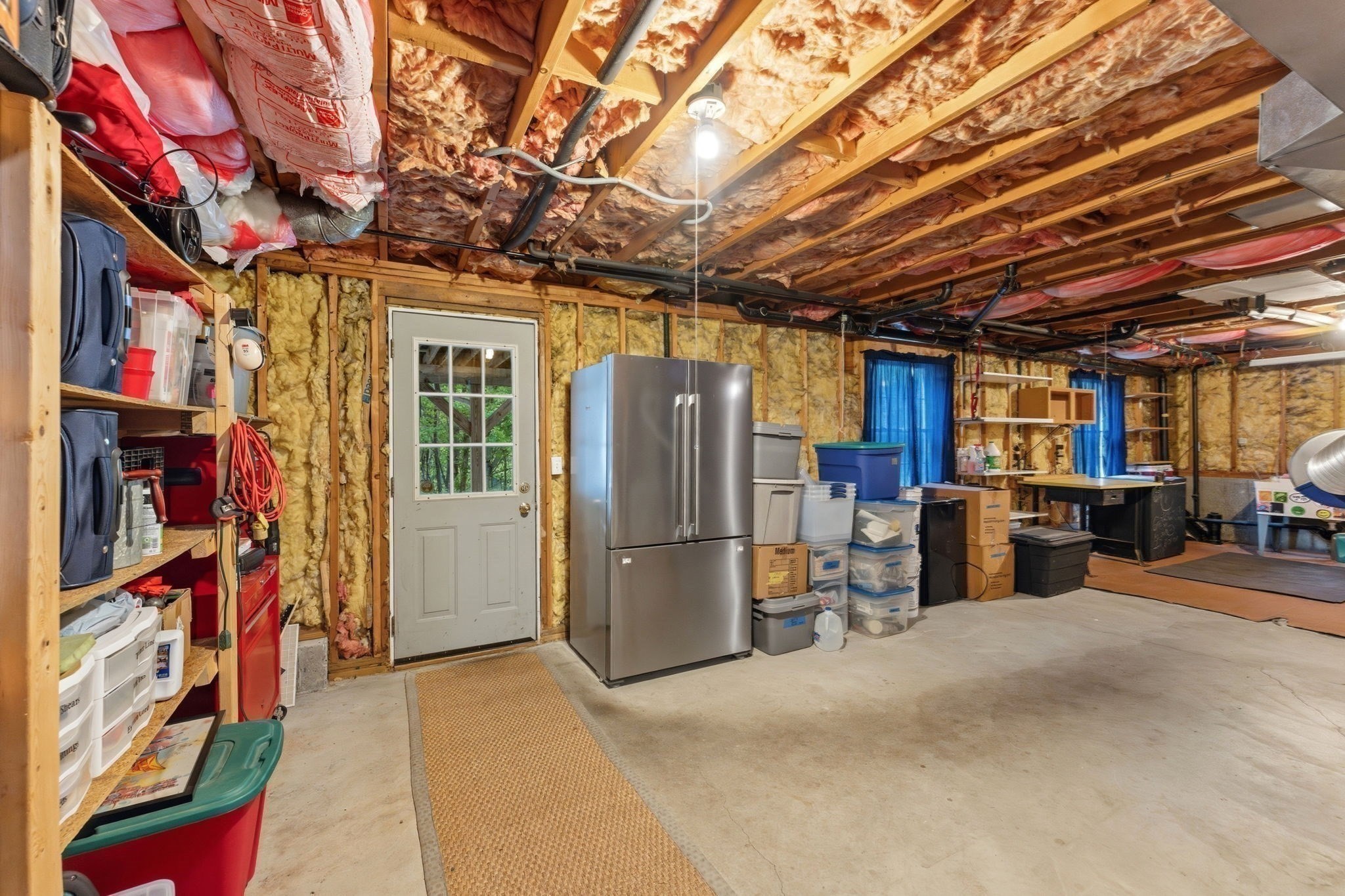 main property photo 30