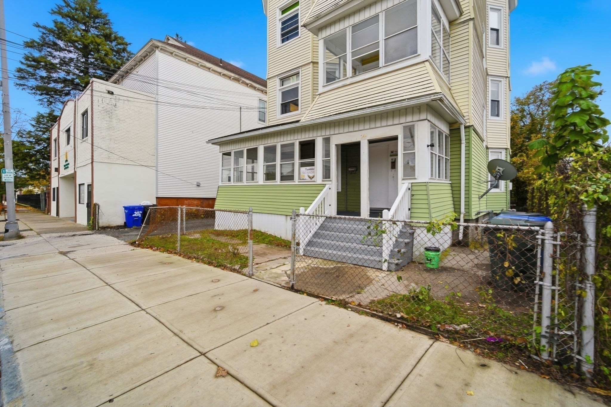 main property photo 28