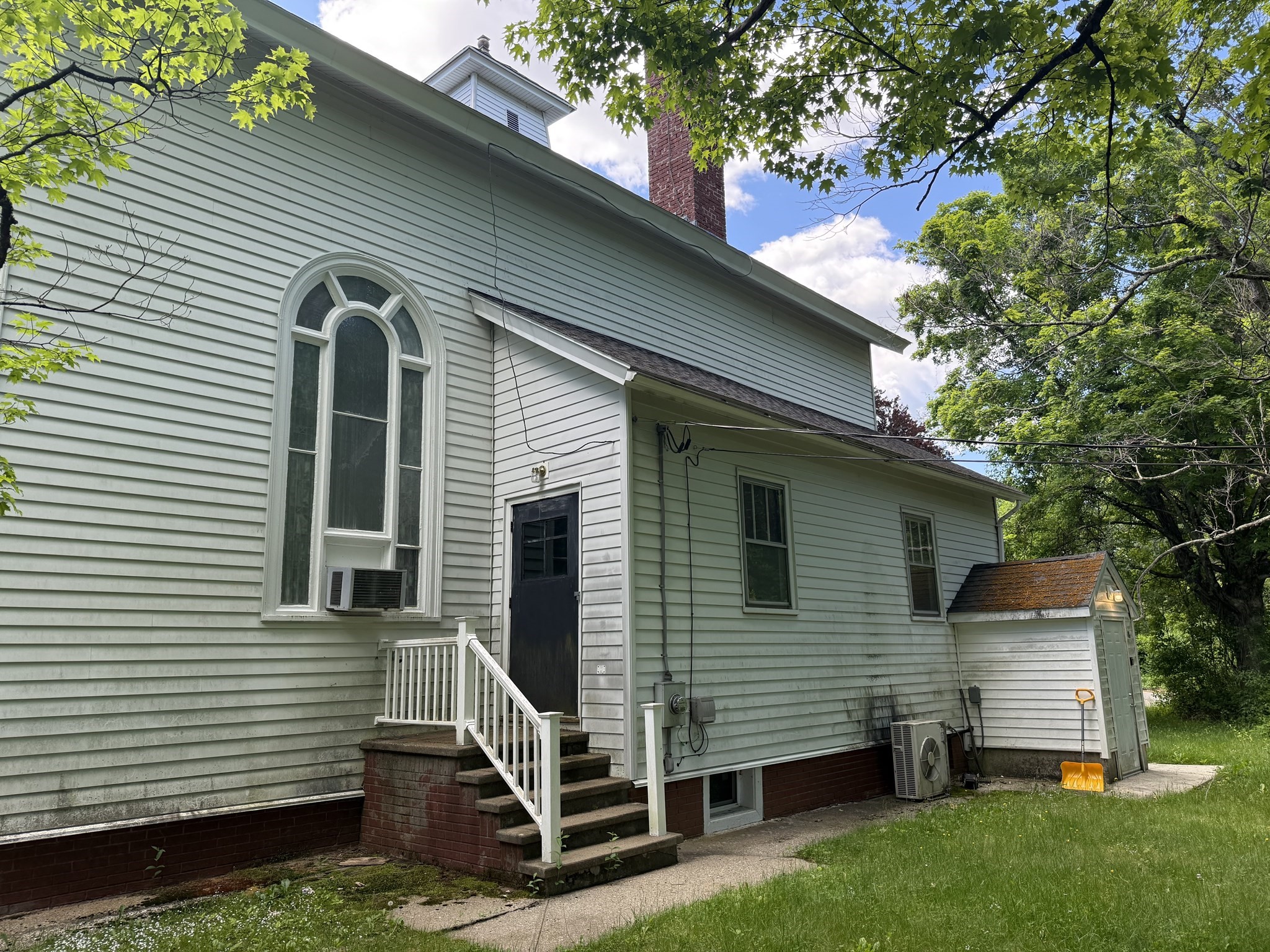 main property photo 6
