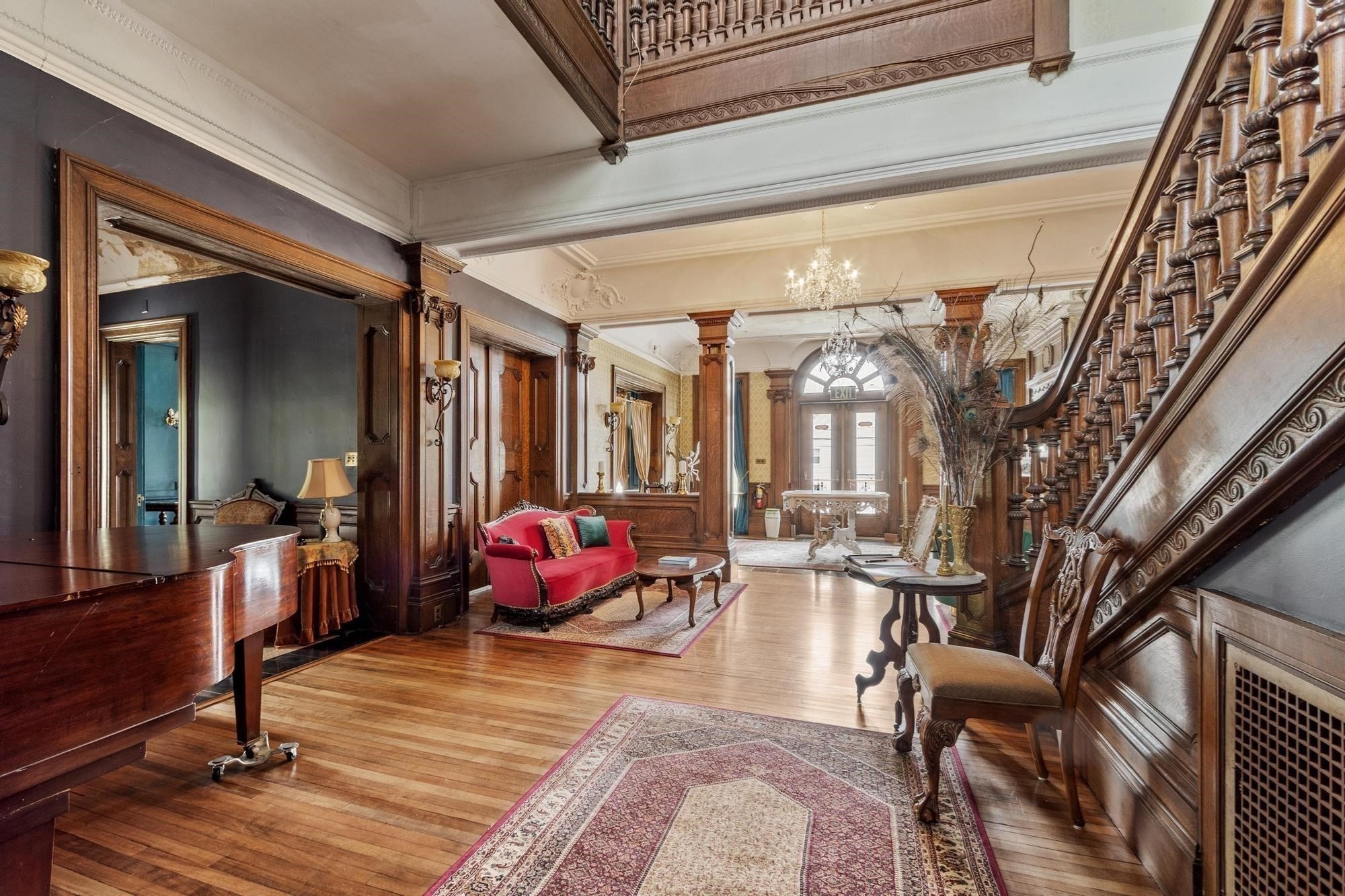 main property photo 11