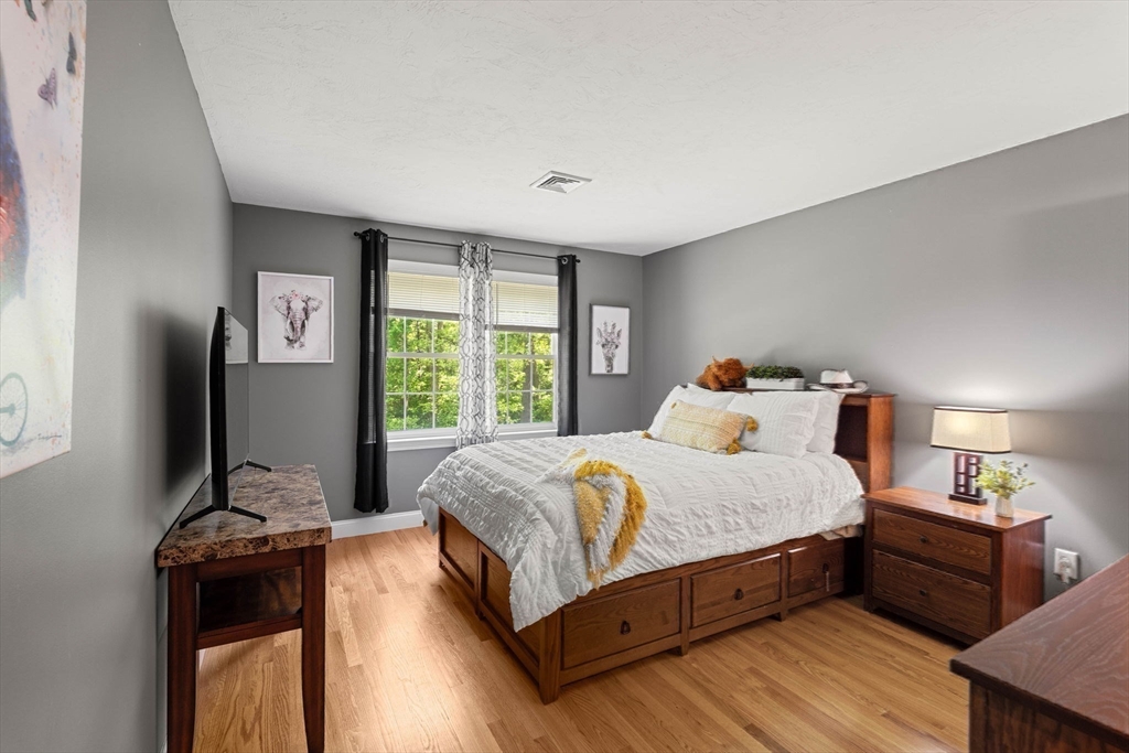 property viewer photo 28