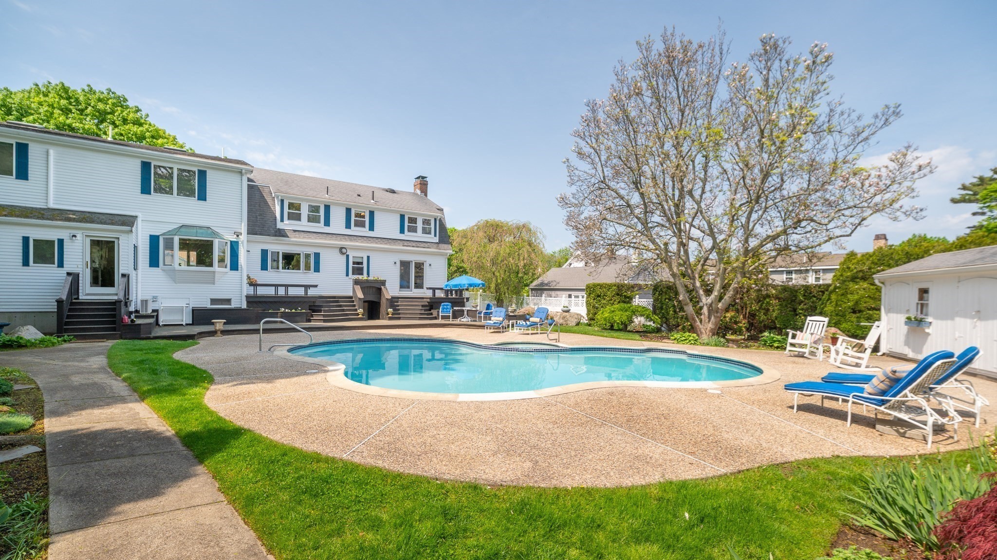 main property photo 4