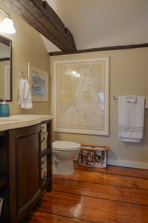 main property photo 9