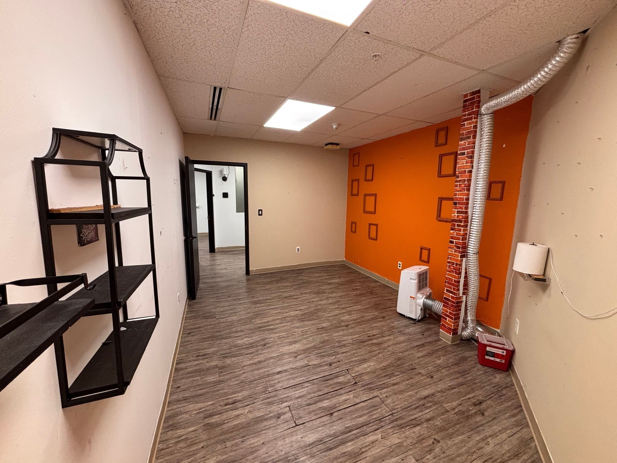 main property photo 7
