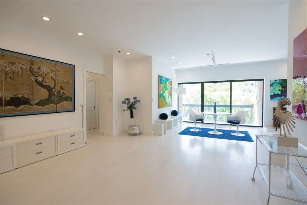 property viewer photo 12