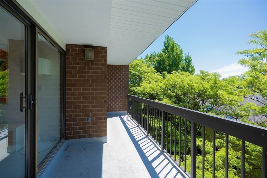property viewer photo 13