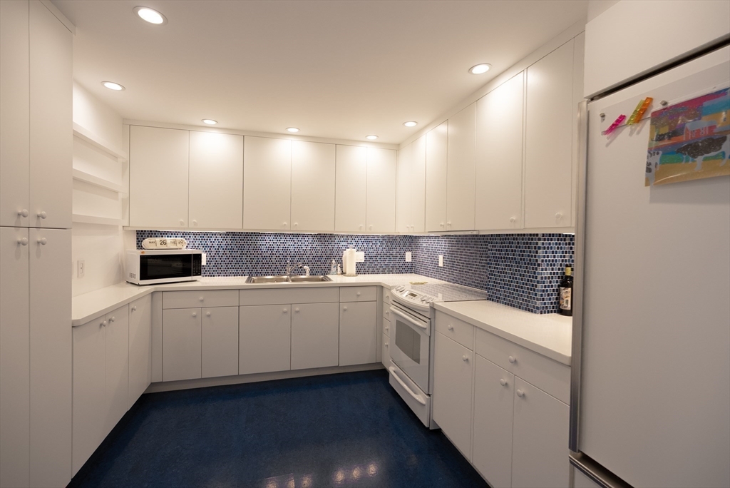 property viewer photo 4