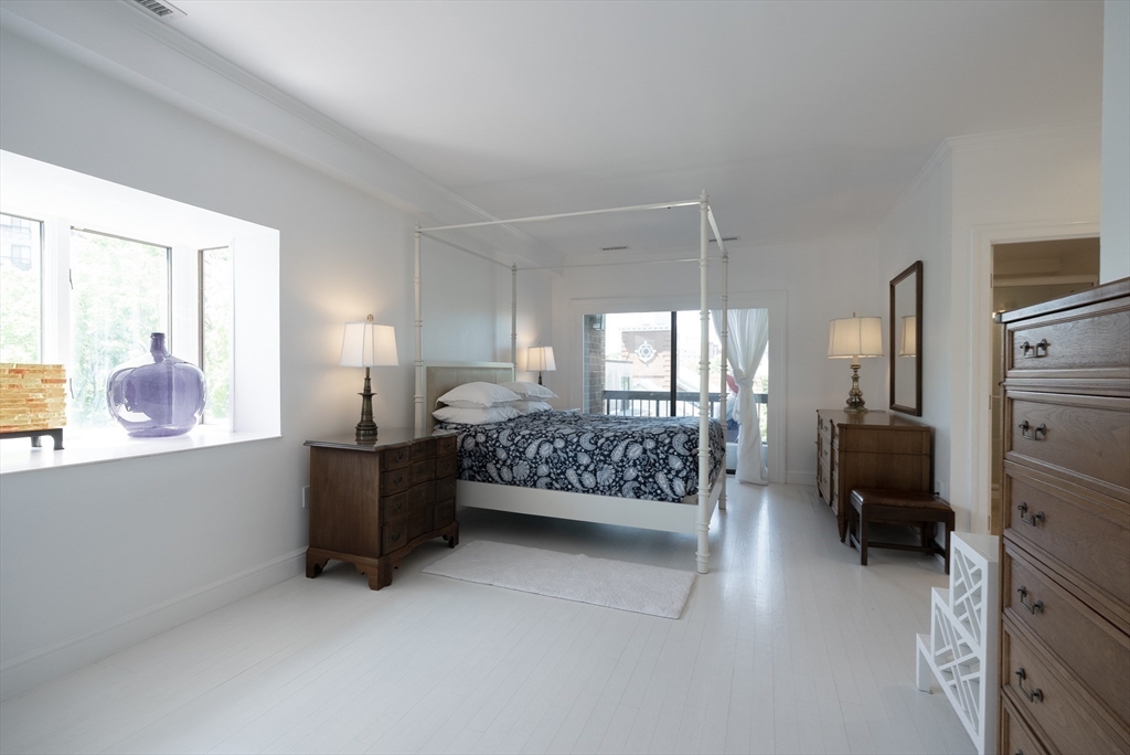property viewer photo 6
