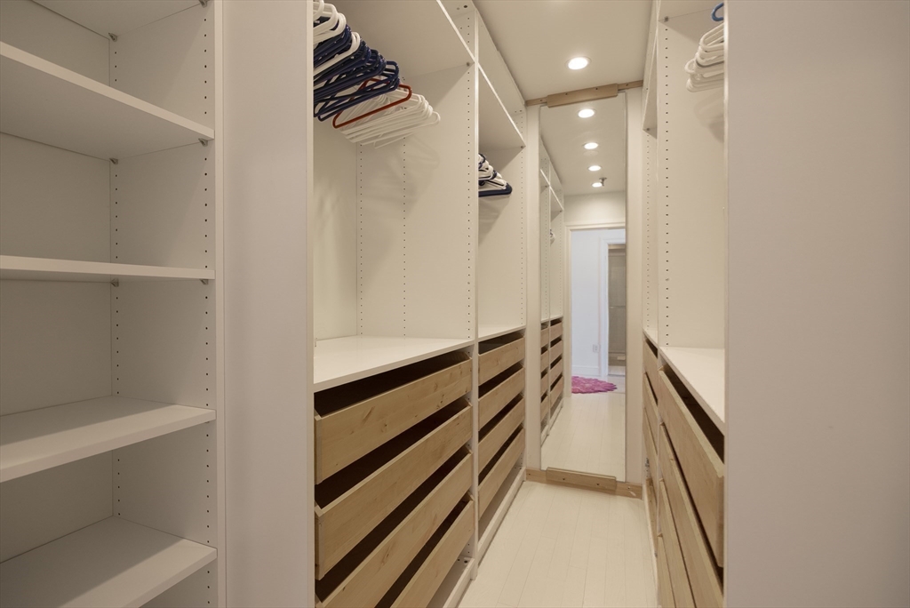 property viewer photo 8
