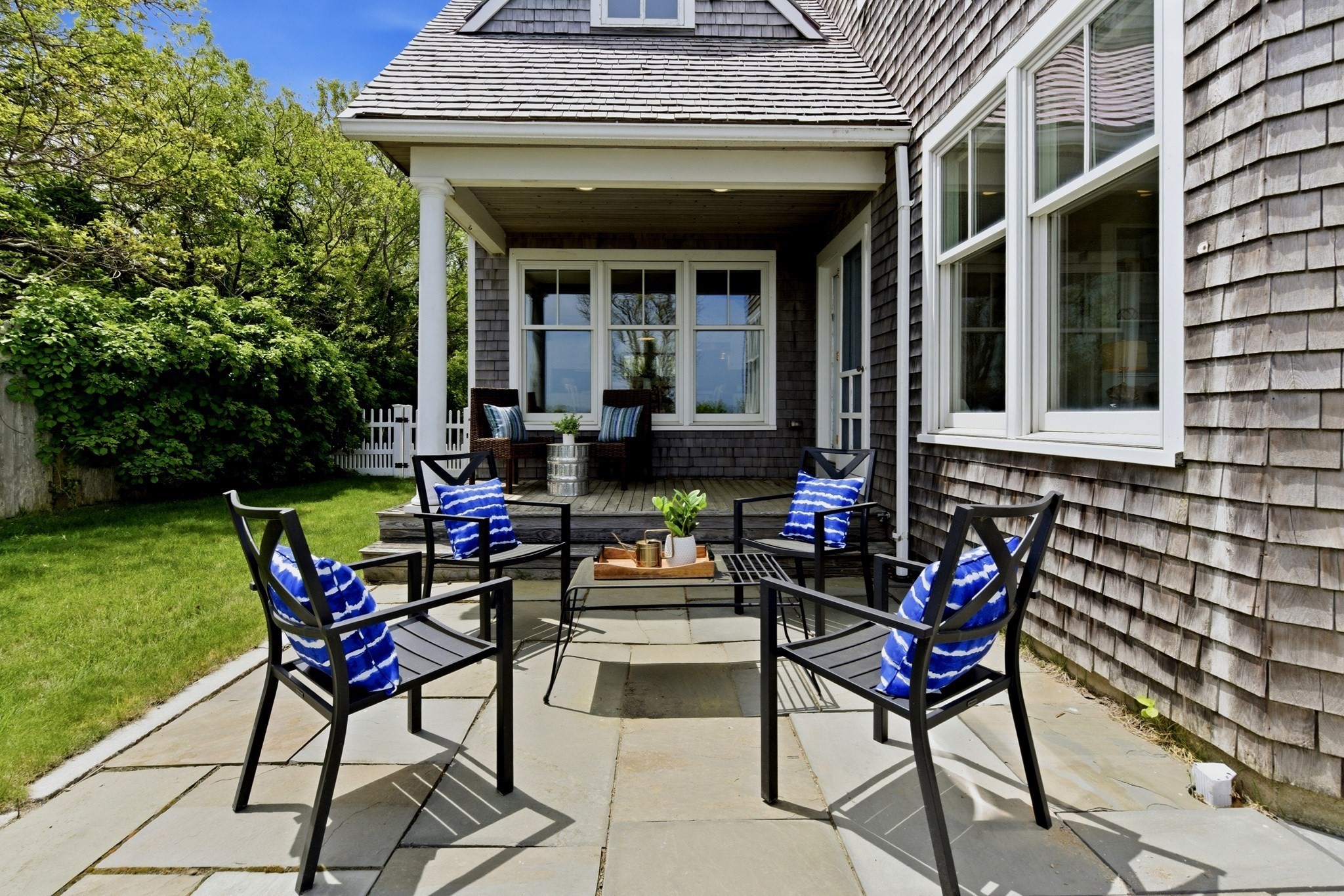main property photo 12