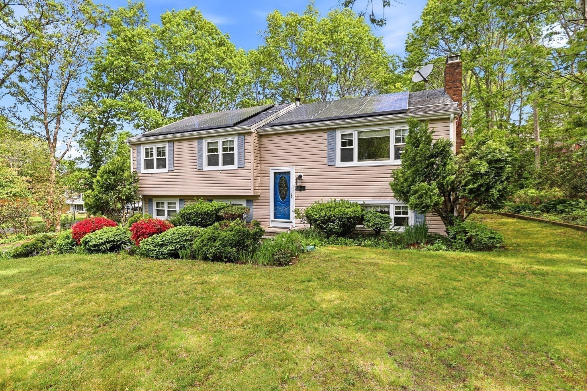 main property photo 23