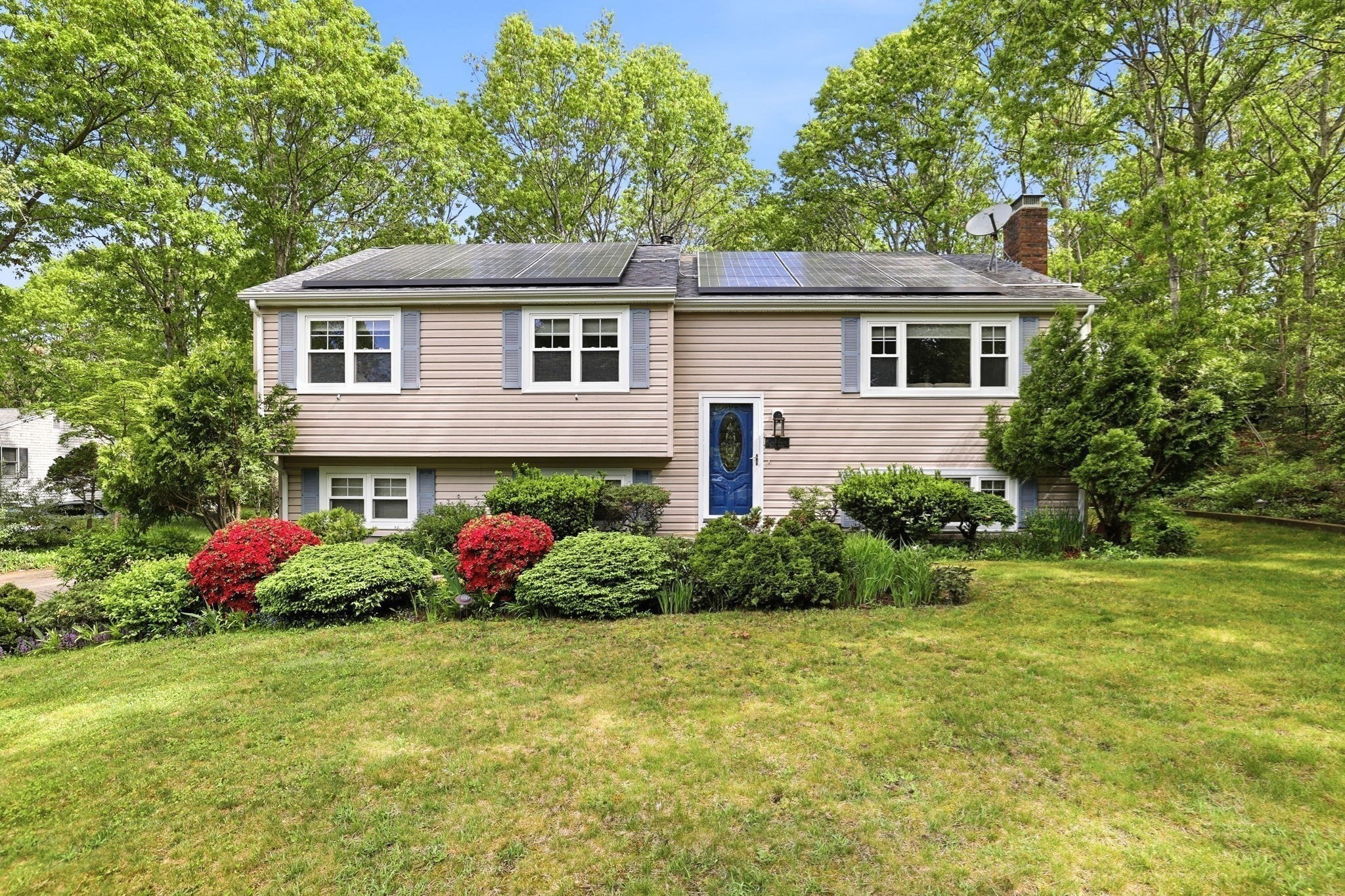main property photo 30