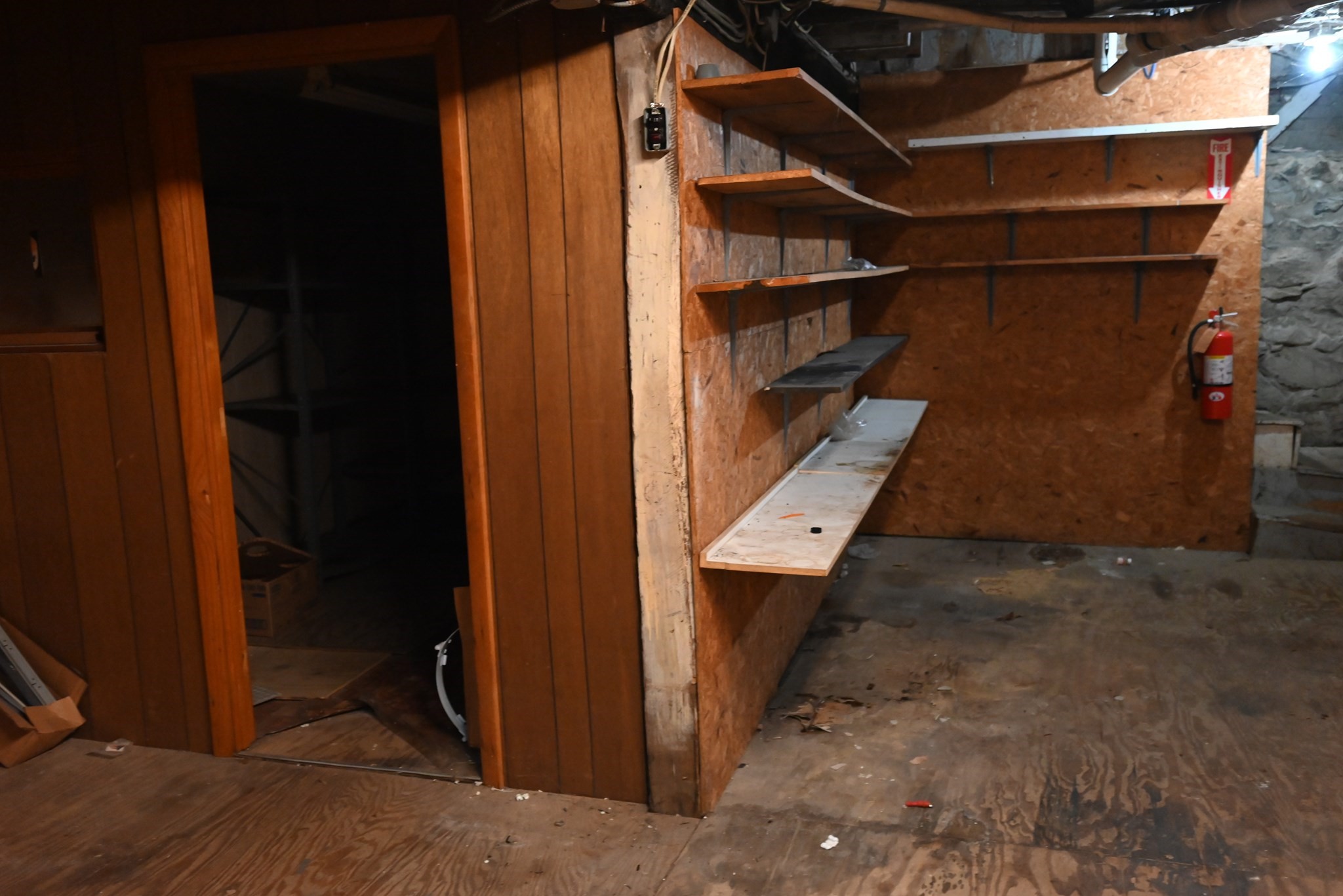main property photo 34