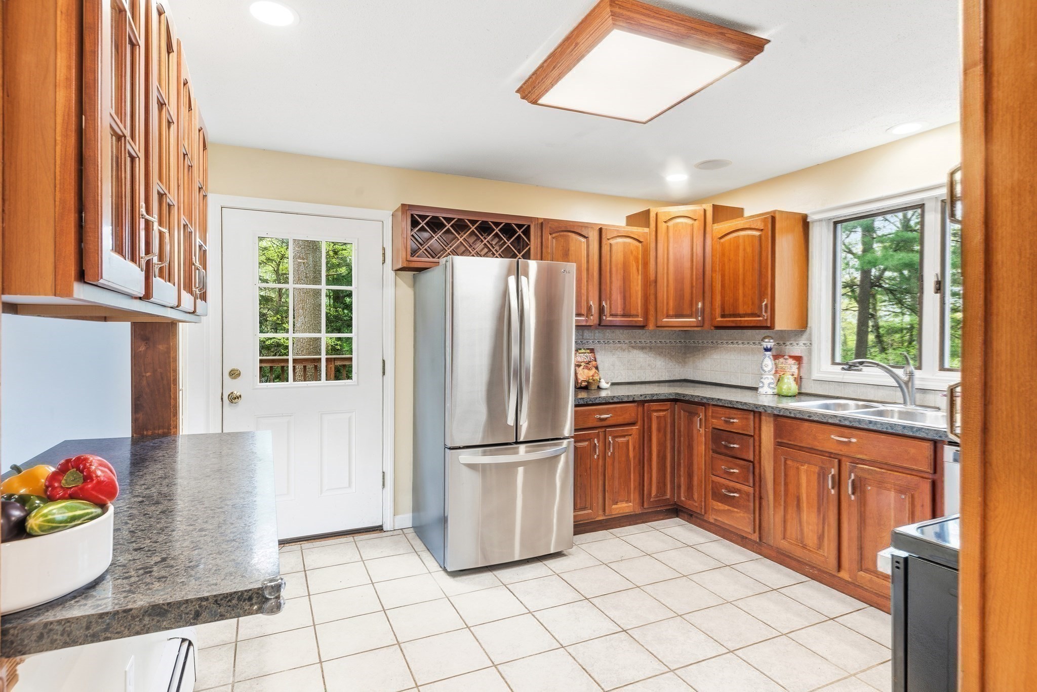 main property photo 16