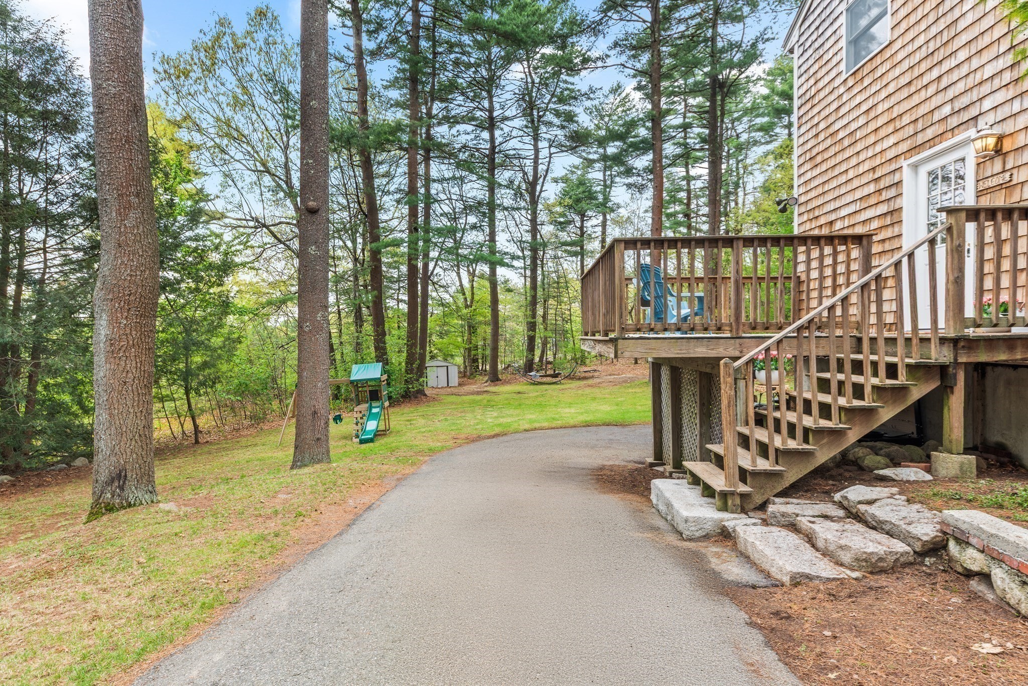 main property photo 34