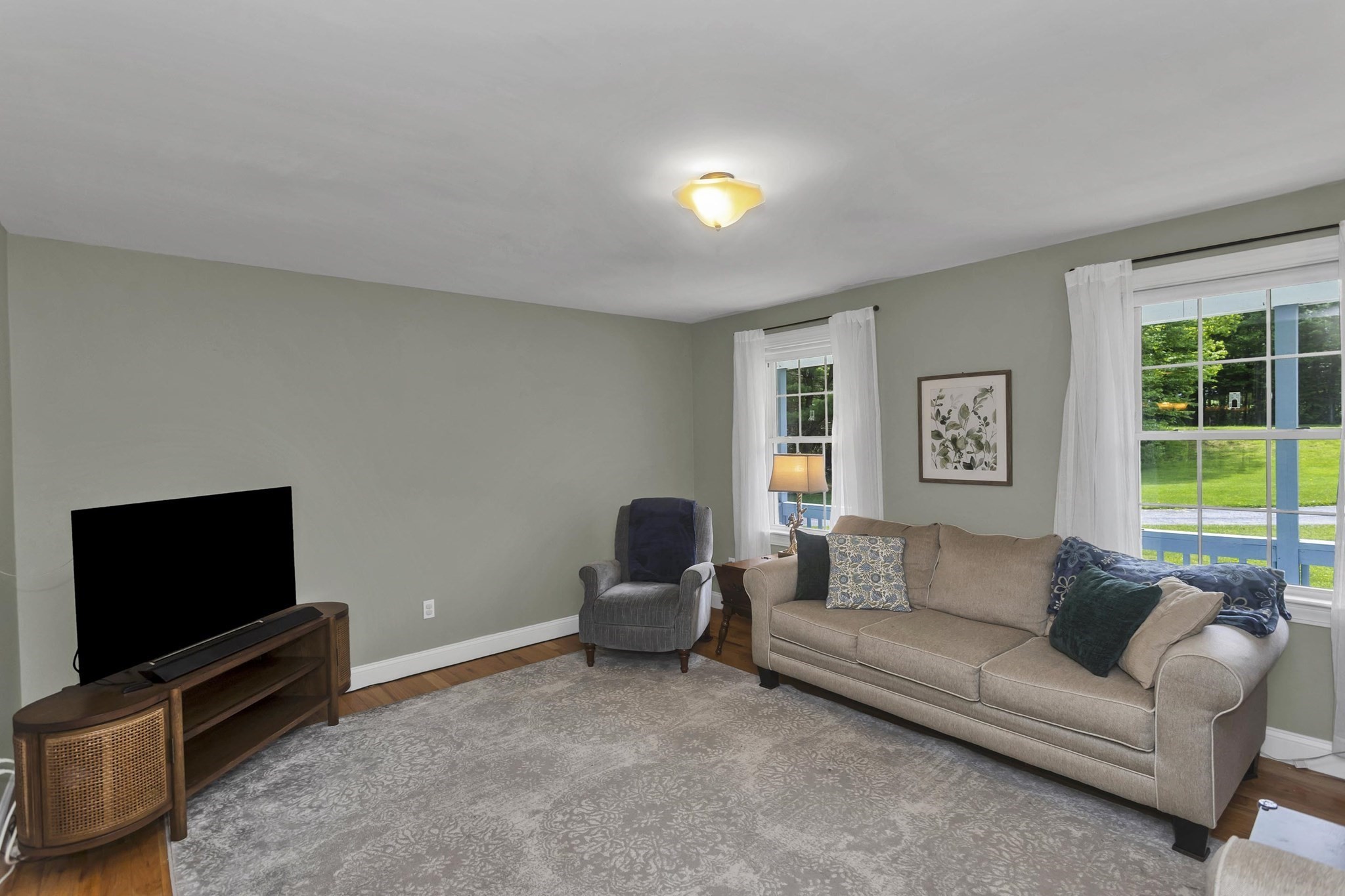 main property photo 4