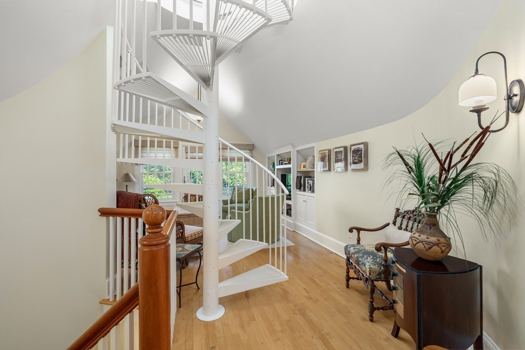 main property photo 32