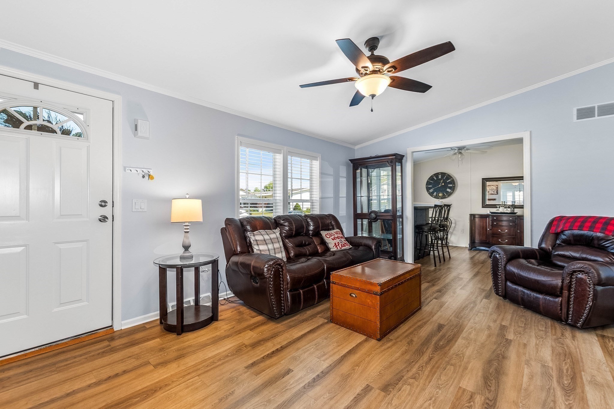 main property photo 13