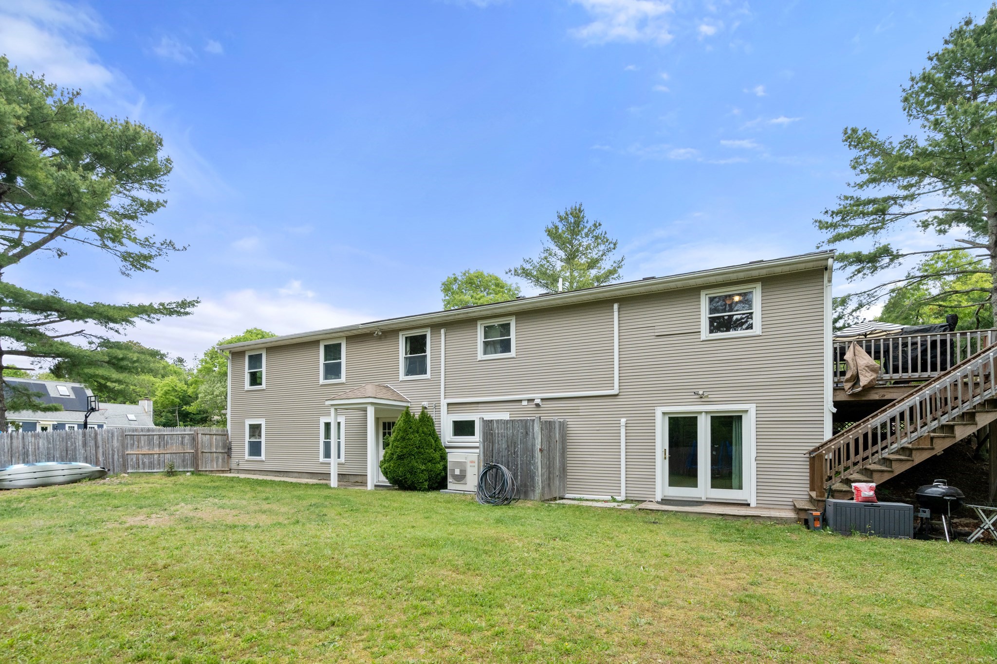 main property photo 30