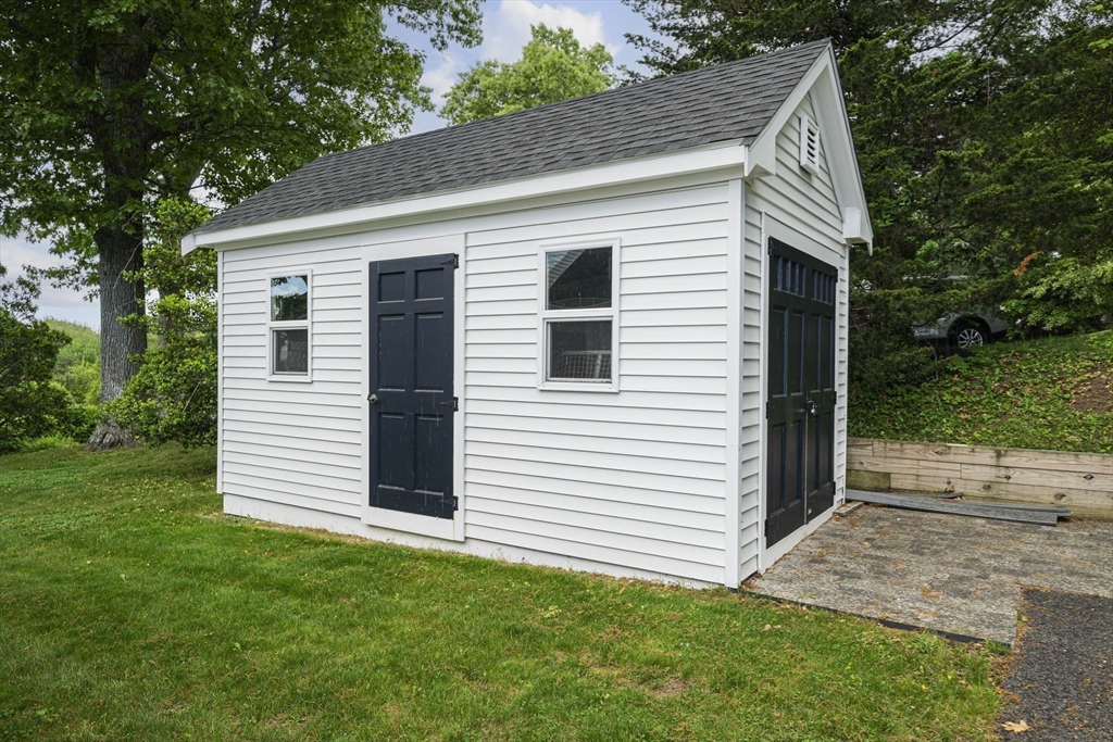 main property photo 31