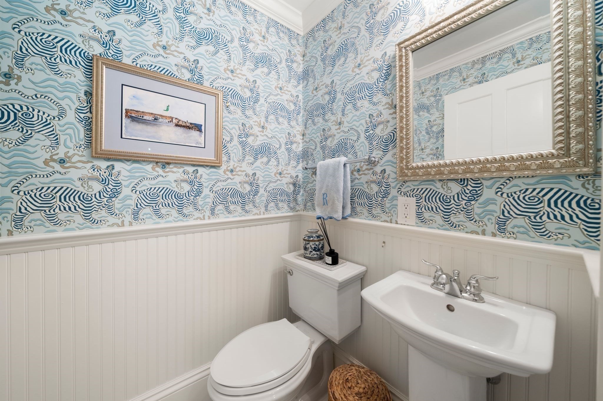 main property photo 19