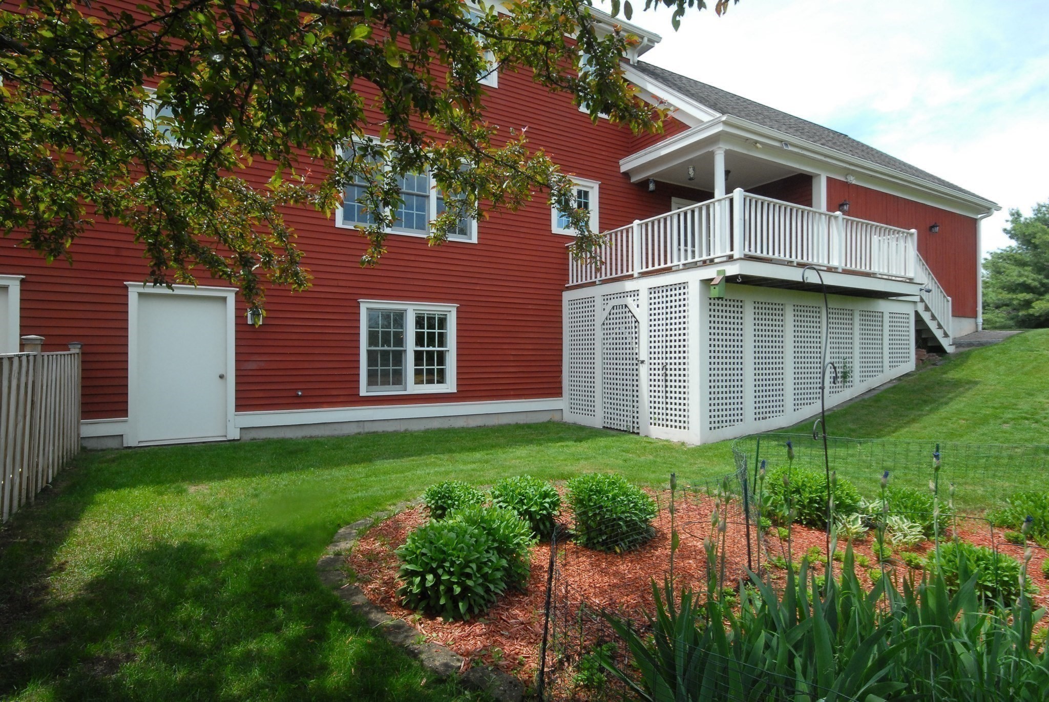 main property photo 30