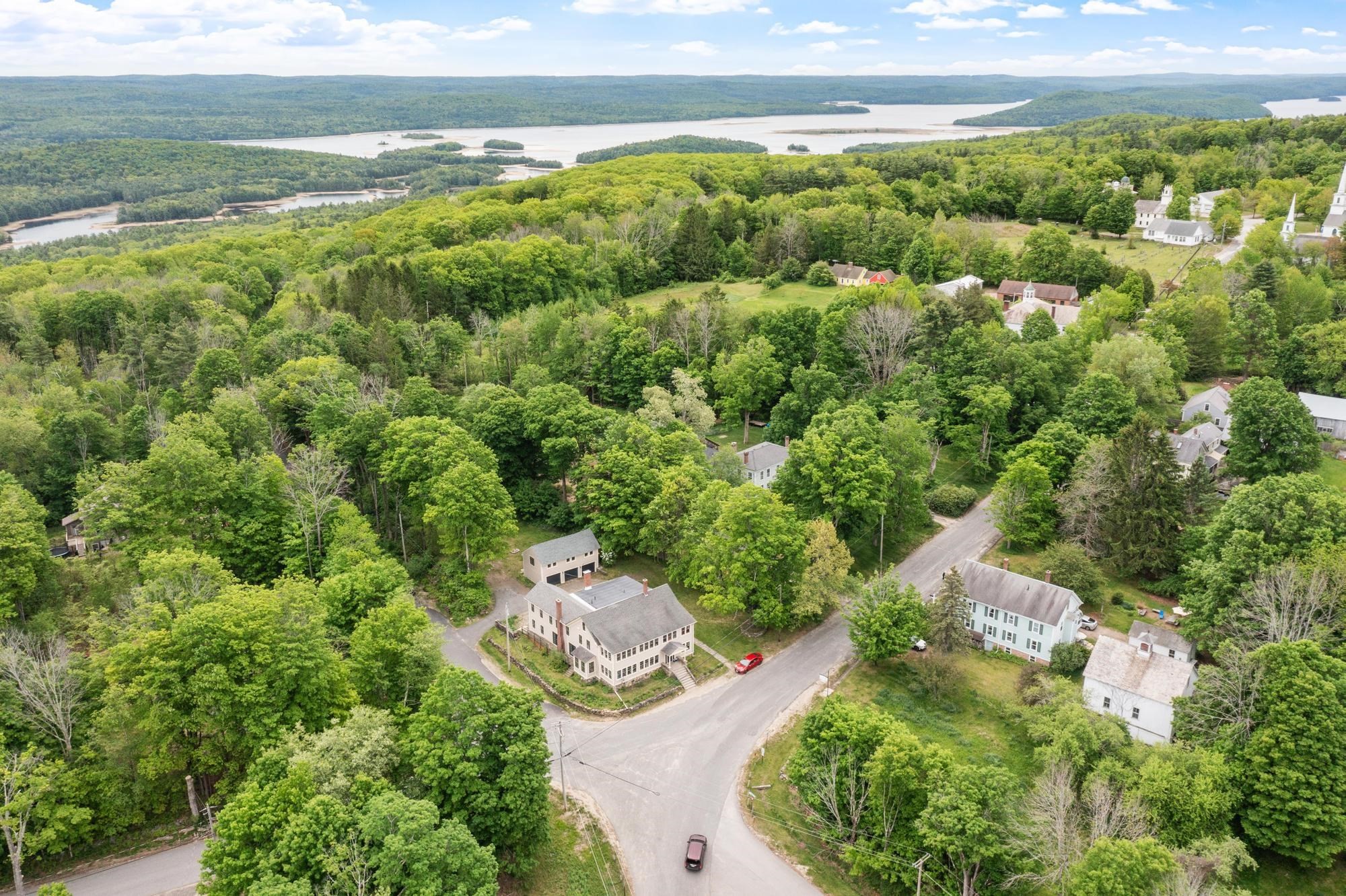 main property photo 40