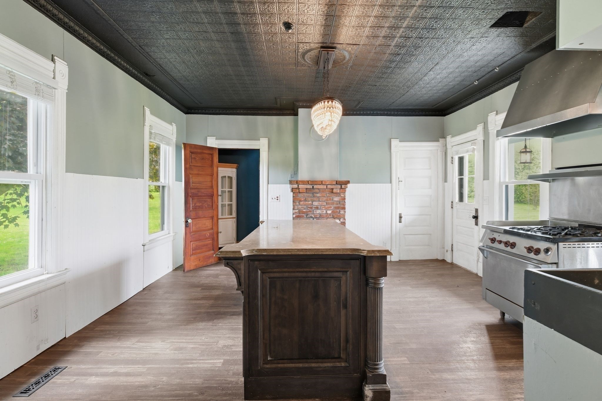 main property photo 18