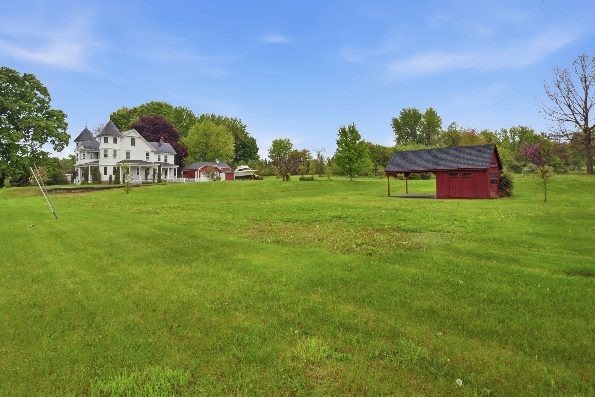 main property photo 5
