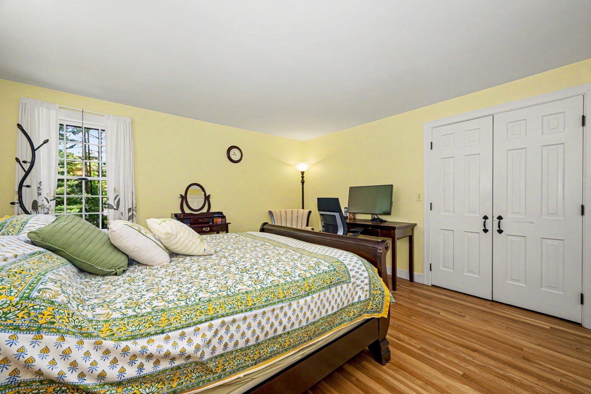 main property photo 16