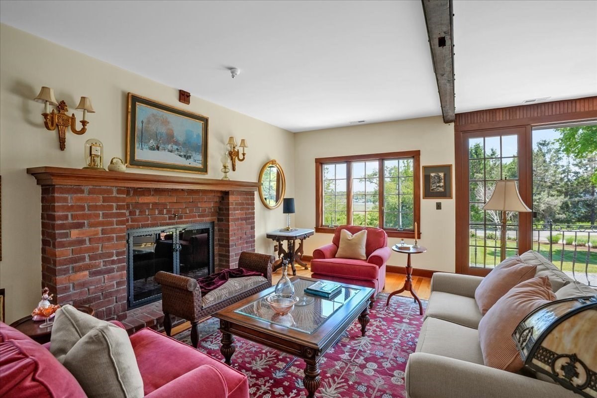 main property photo 18