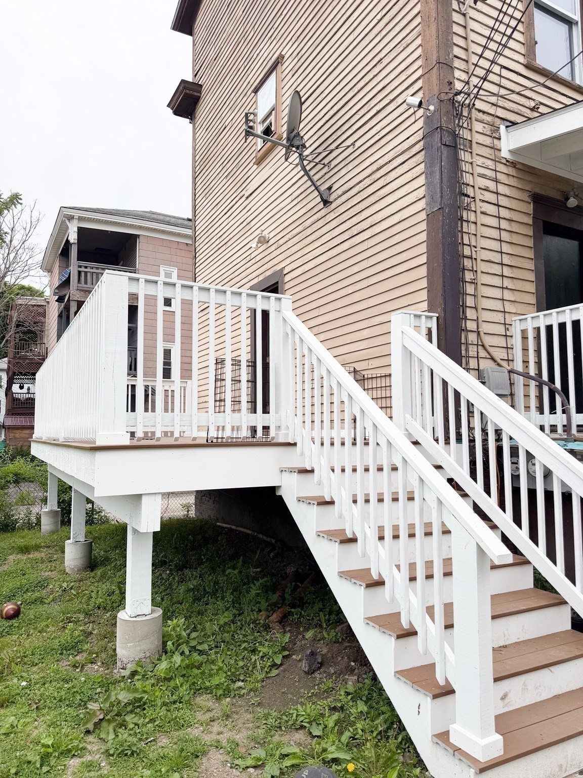main property photo 18