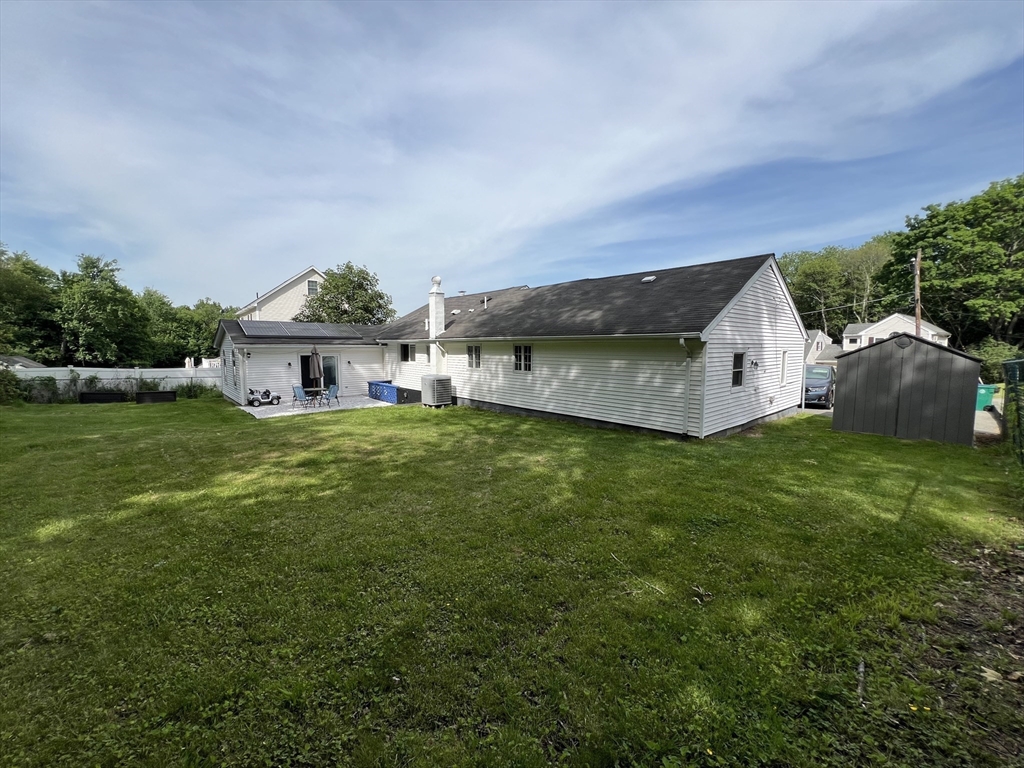 main property photo 37