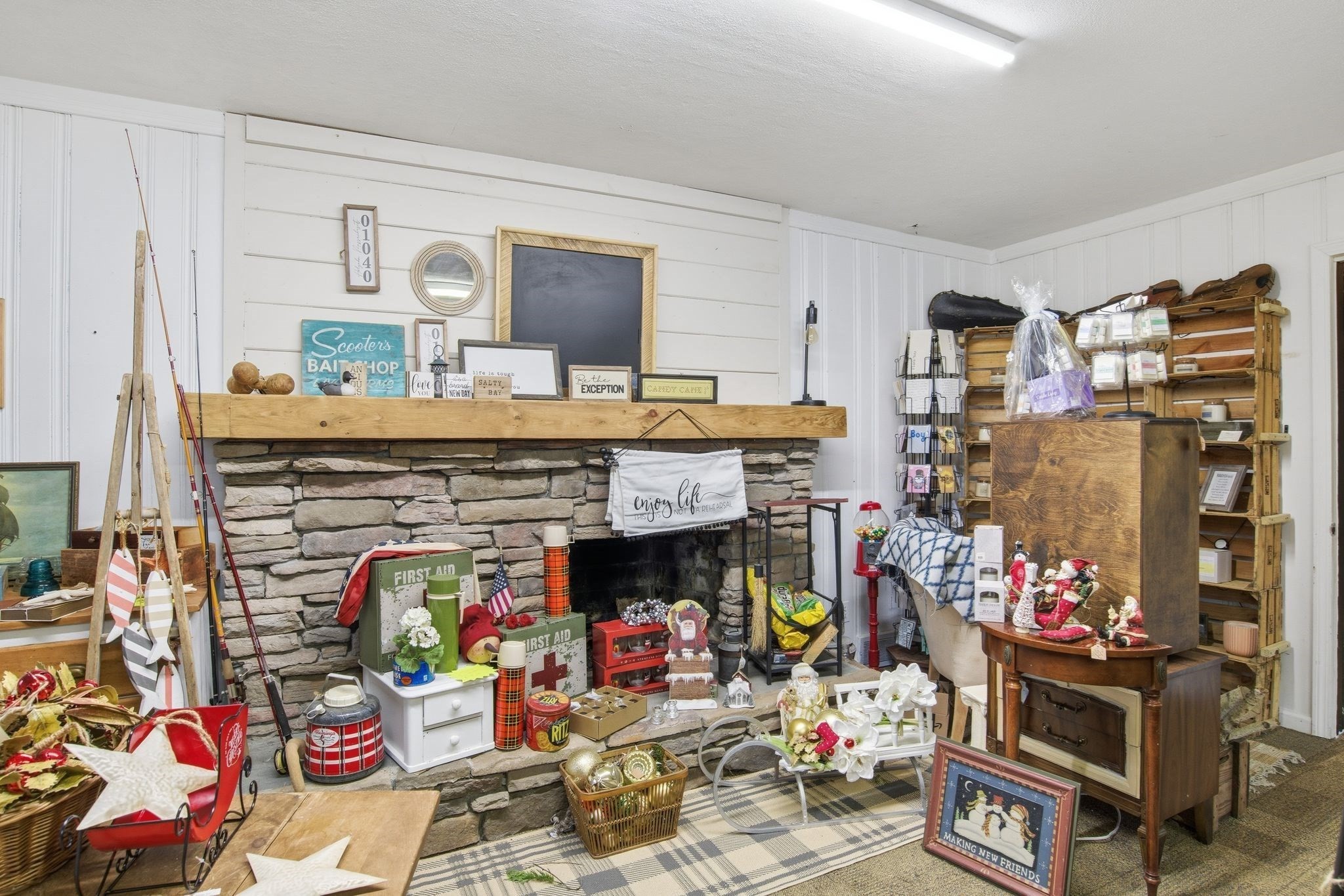 main property photo 17