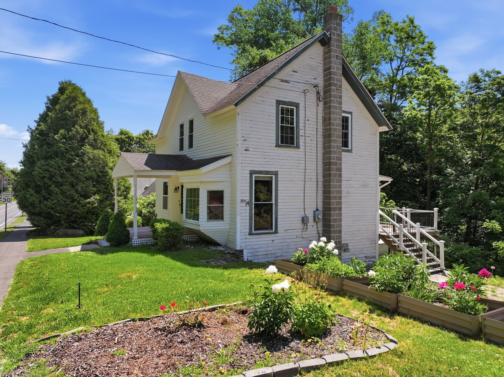 main property photo 31