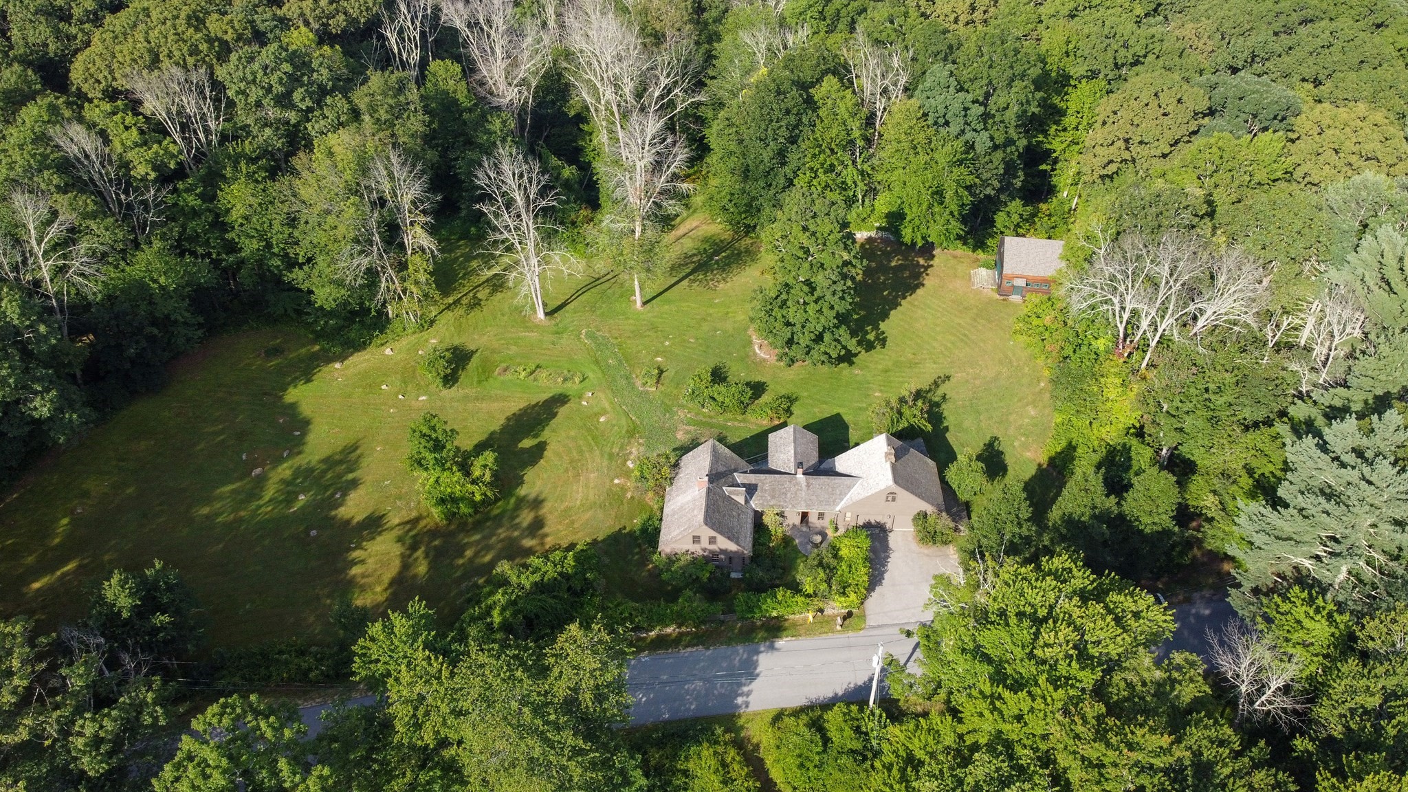 main property photo 11