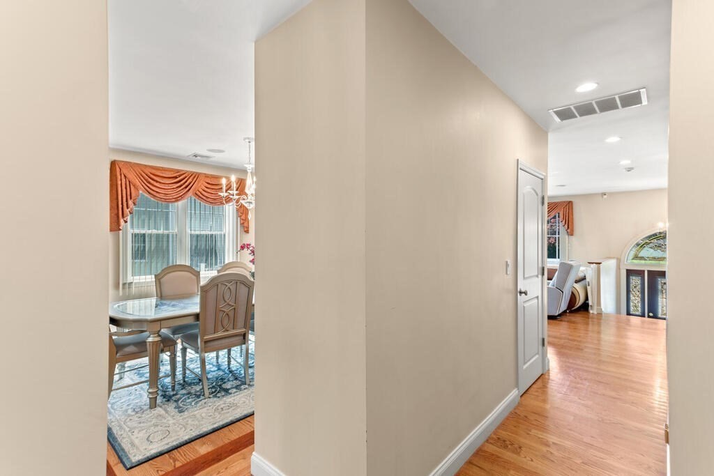 property viewer photo 15