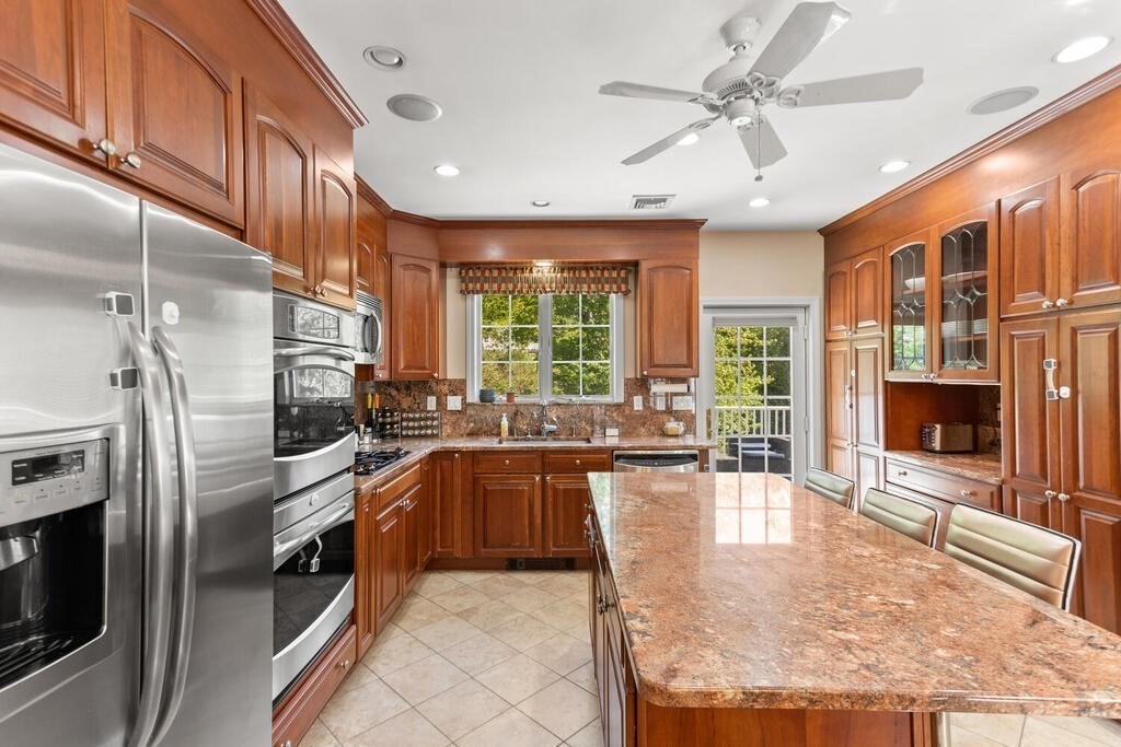 property viewer photo 6