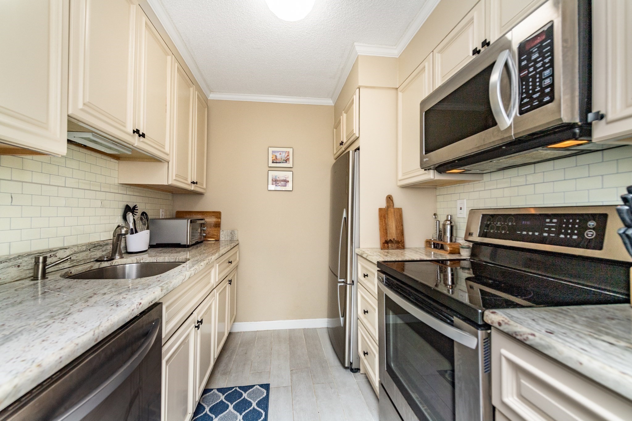 property viewer photo 4