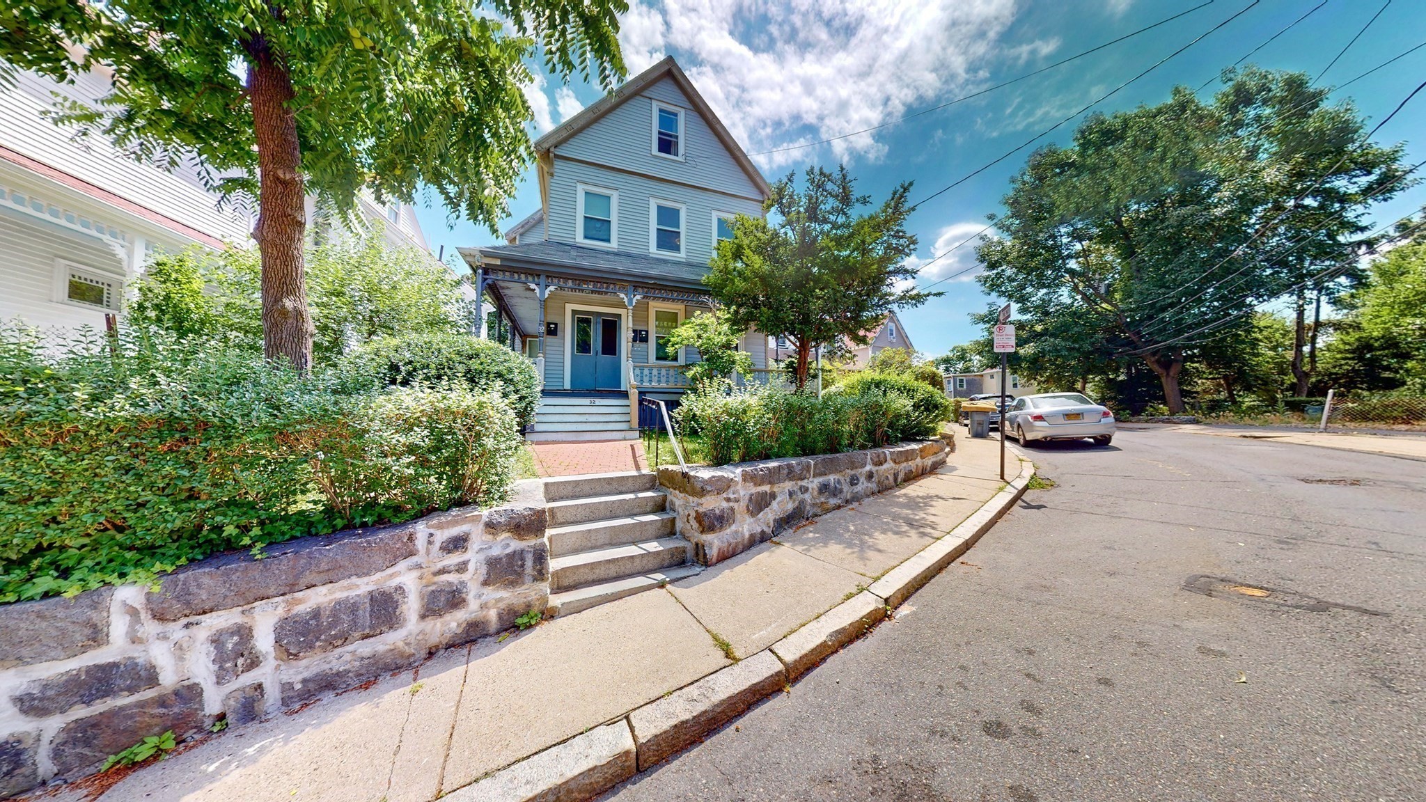 main property photo 17