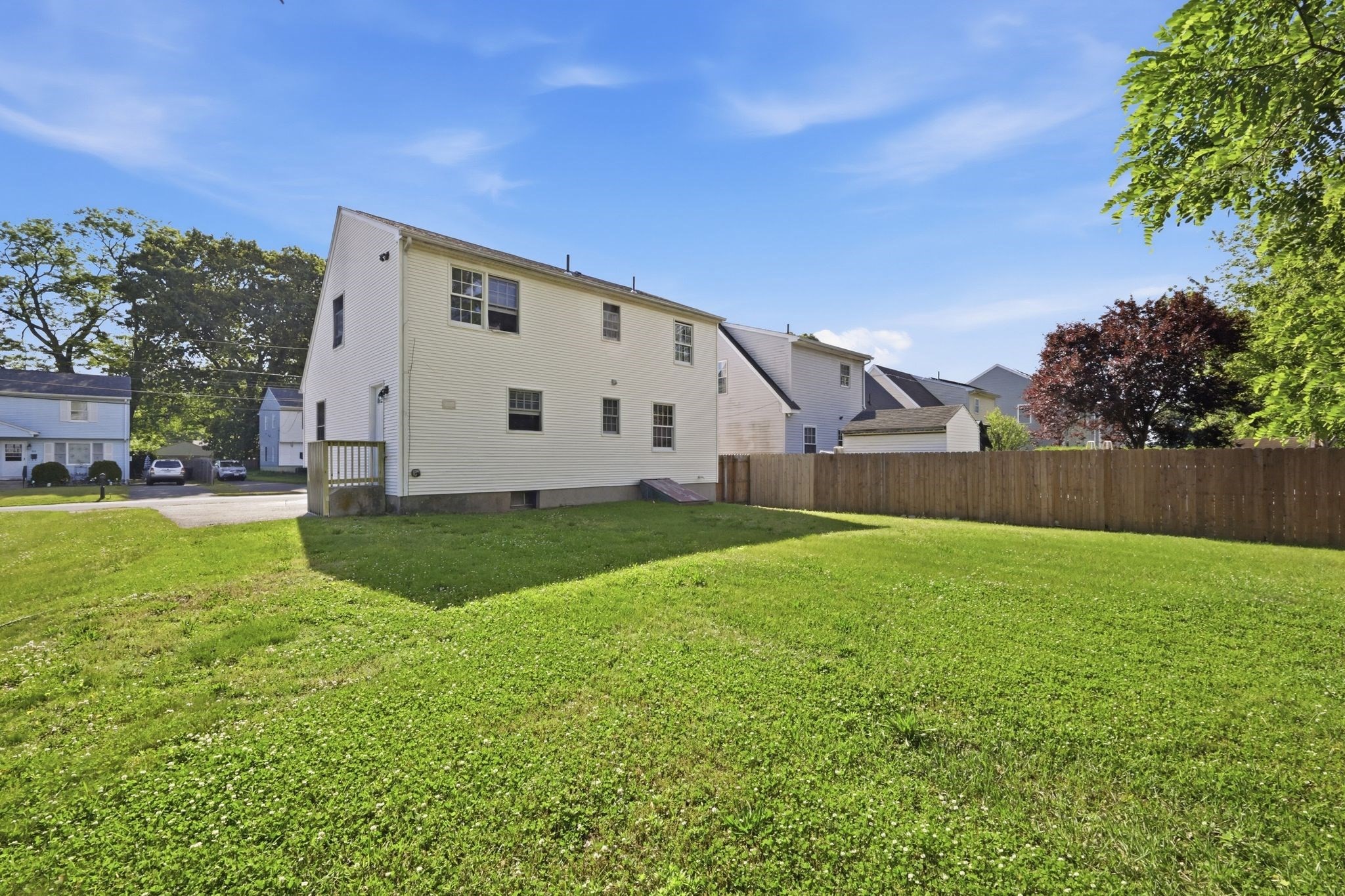 main property photo 40