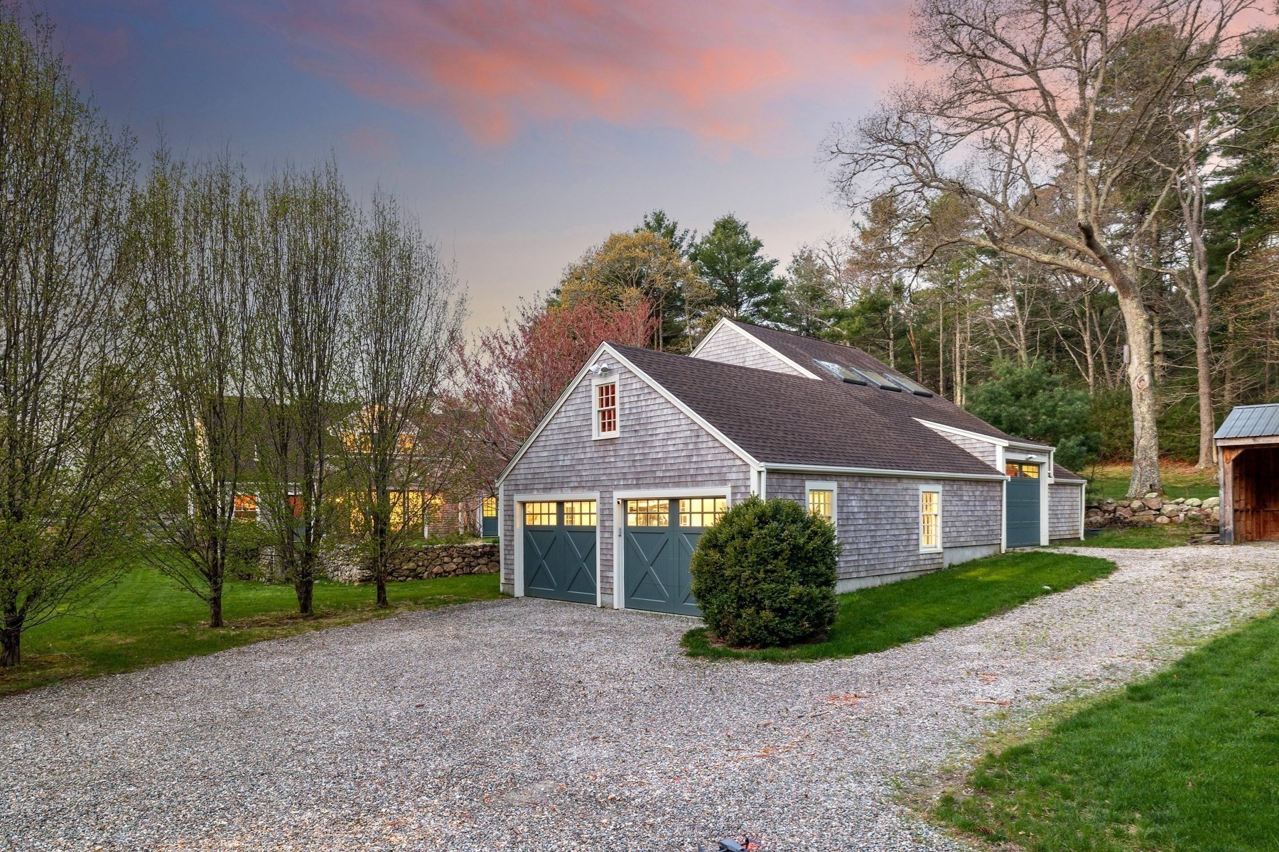main property photo 23