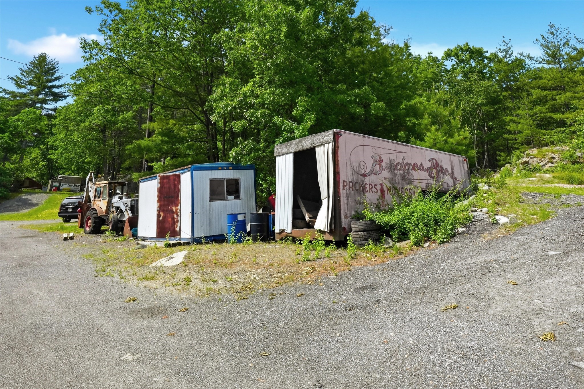 main property photo 9