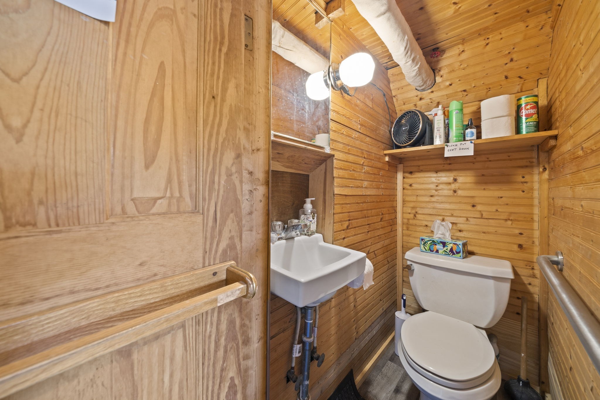 main property photo 23