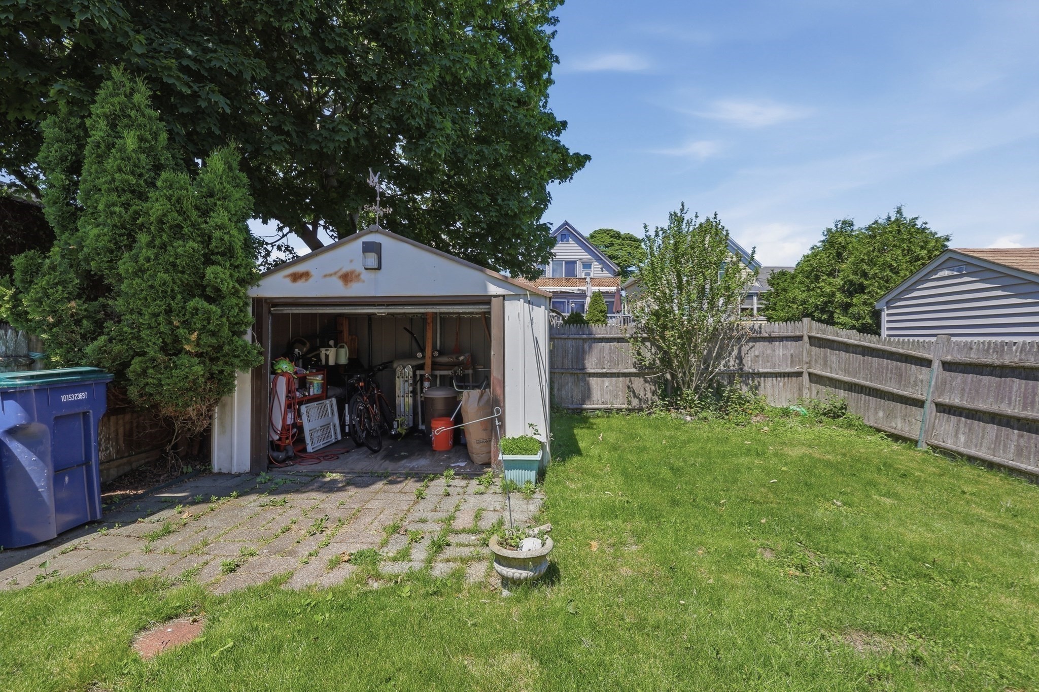 main property photo 34
