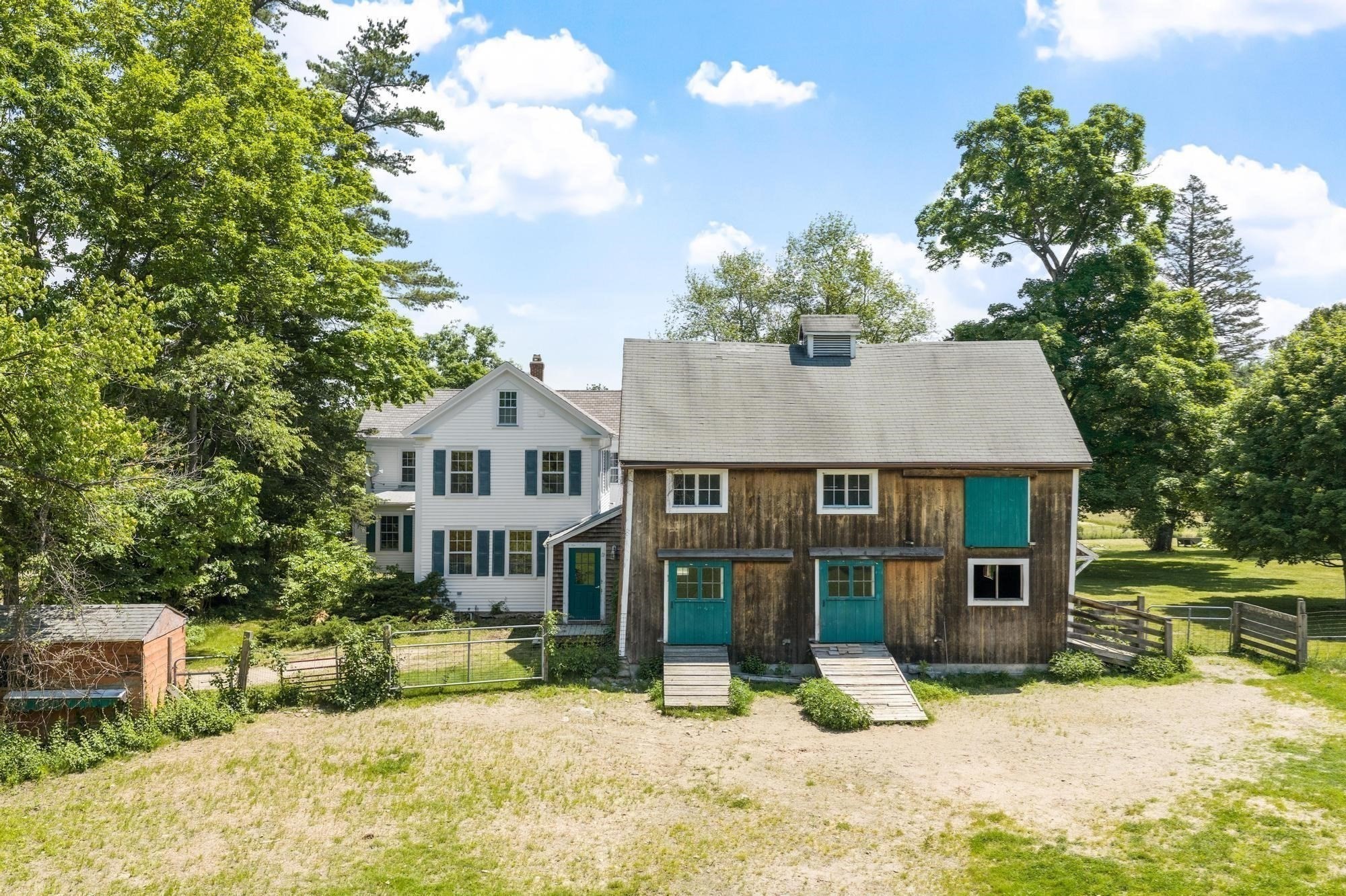 main property photo 30